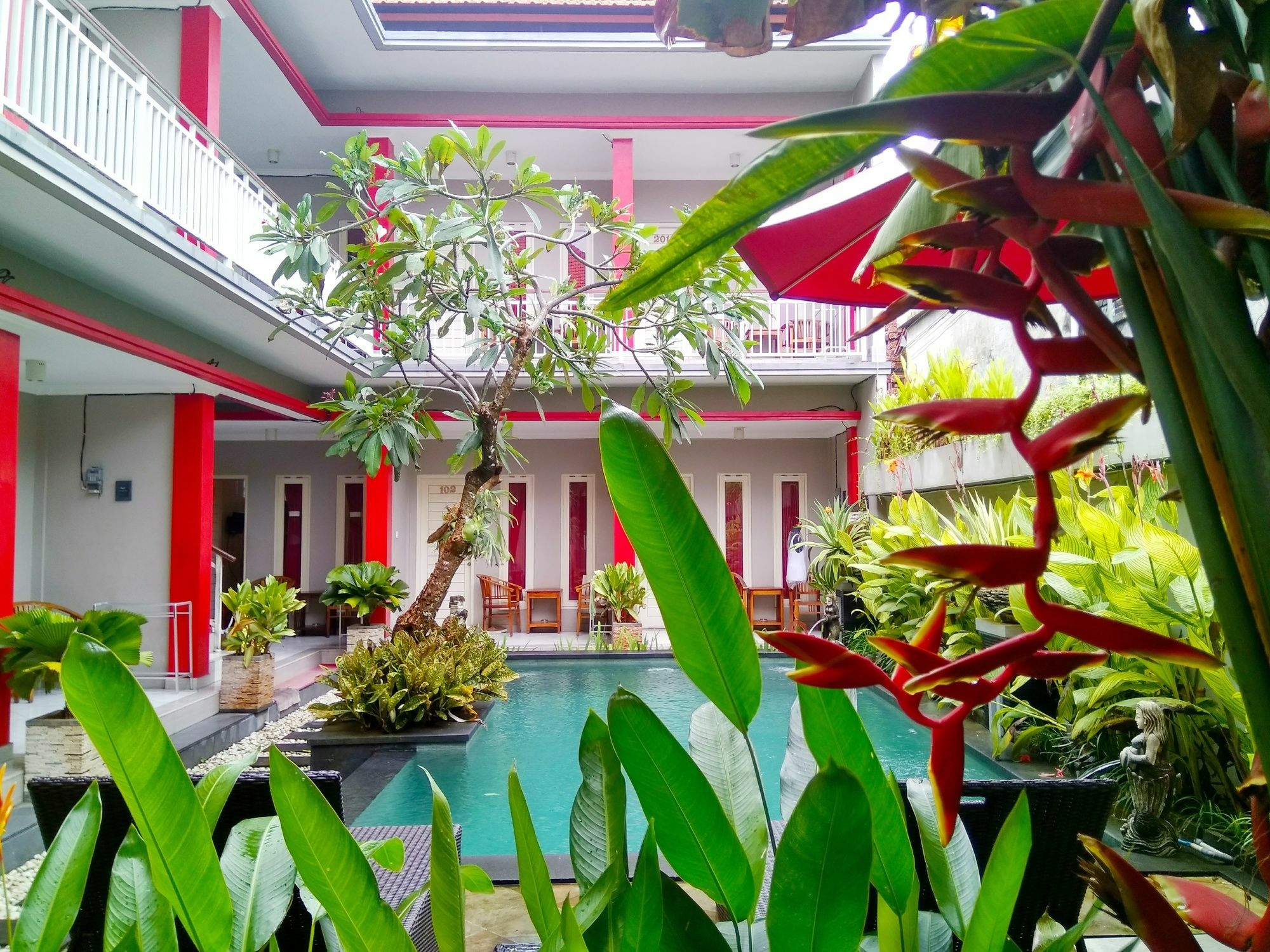 Angkul Angkul Beach Inn Kuta By Kamara Exterior photo